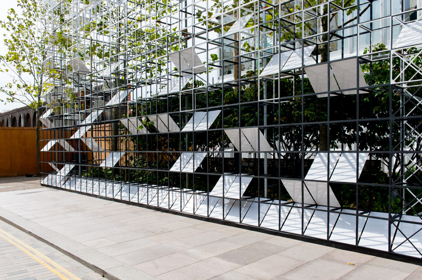 The world's largest installation of a modular GRID system