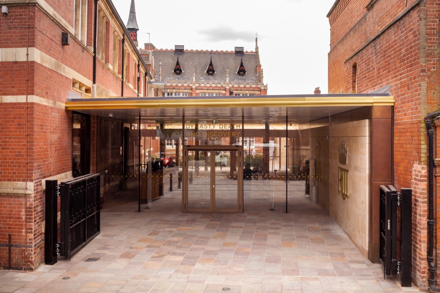 King Richard III Visitor Centre, Leicester
